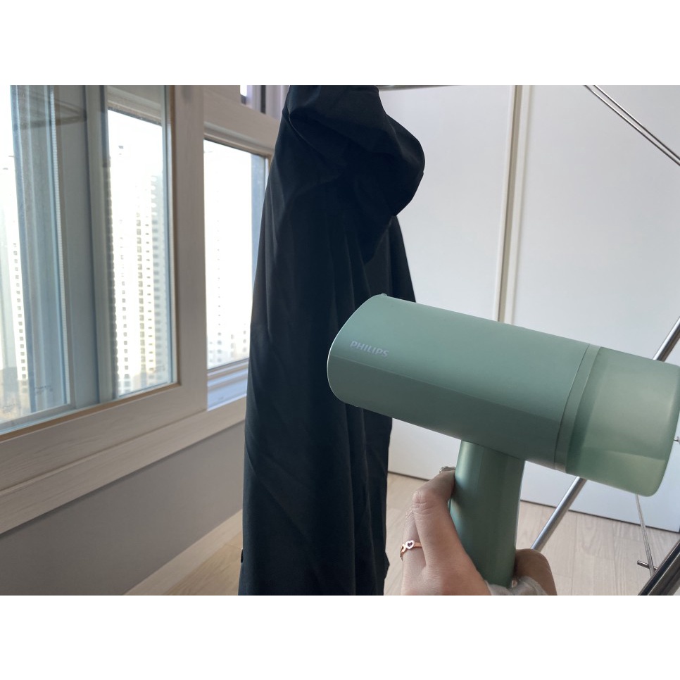 Bàn ủi hơi nước cầm tay du lịch Philips STH3010 Handheld Steamer