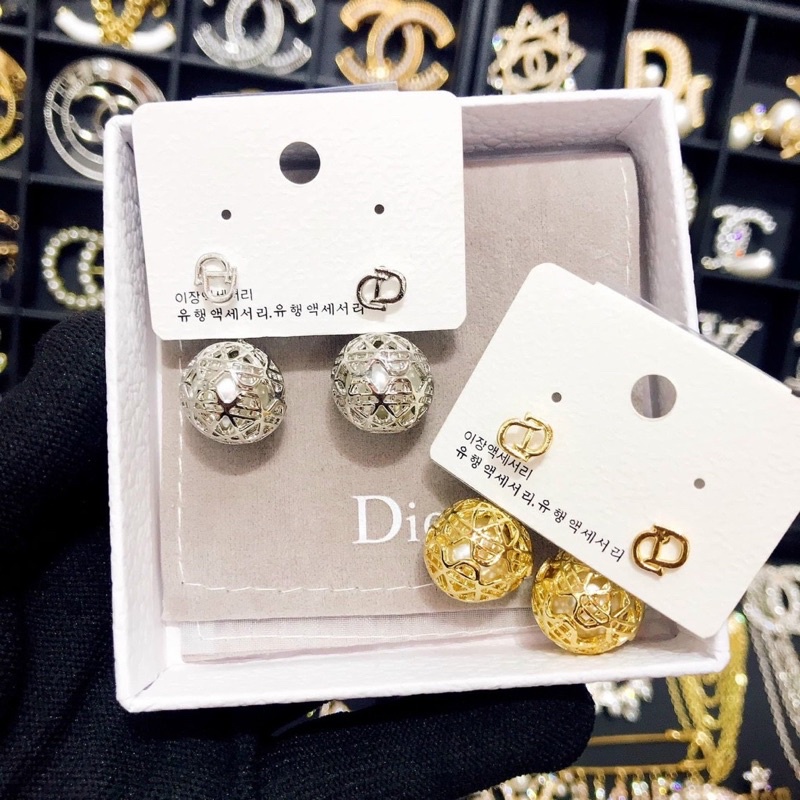 Khuyên tai, bông tai tròn cao cấp thương hiệu Di.or hoạ tiết đan xen lạ mắt 🍓