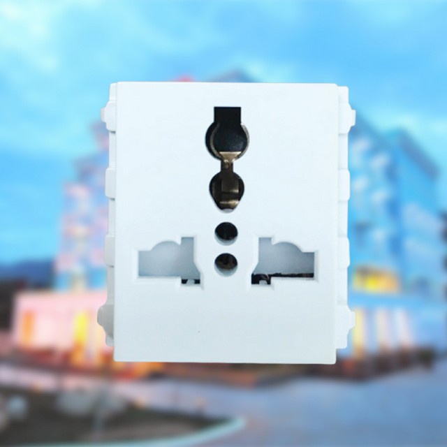 Ổ CẮM ĐA NĂNG A60 MPE (A6UESM-2)