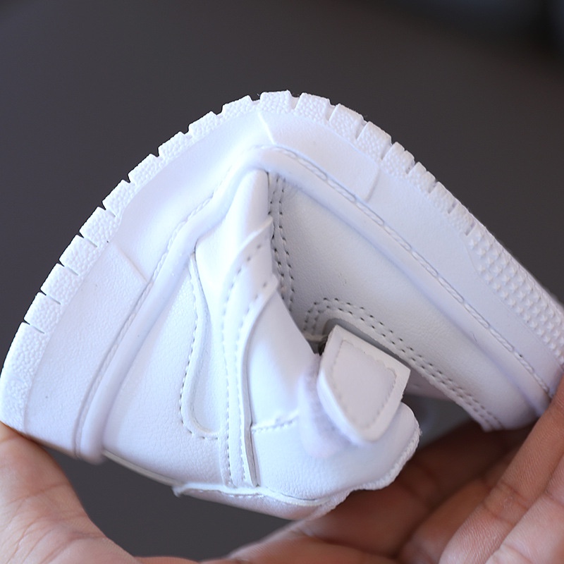 Giày Thể Thao Đế Mềm Siêu Nhẹ Thoáng Khí Phong Cách Vintage Thời Trang Cho Trẻ Em