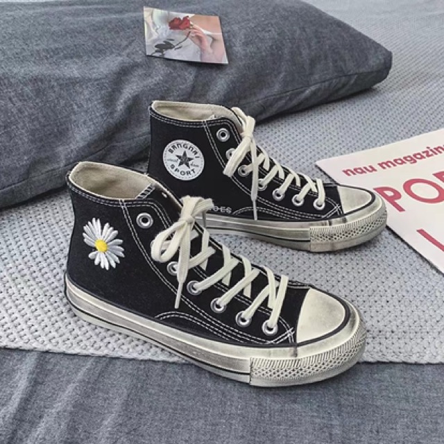 [Mã FAGREEN245 giảm 10% tối đa 30k đơn từ 99k] Giày cao cổ hoa cúc đế nhem nhuốc phong cách xì teen | BigBuy360 - bigbuy360.vn