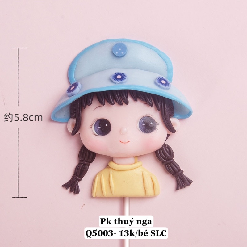 Bé gái áo vàng (silicon)