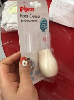 Dụng cụ hút mũi cao su