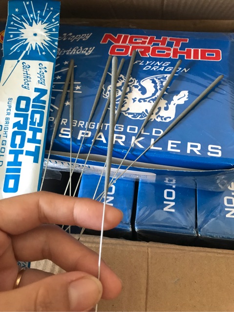 Pháo bông rồng xanh 20cm 1 gói 8 que, 90k/25 gói (200 que)