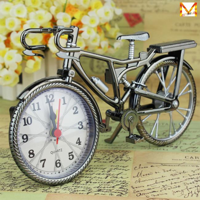 Đồng hồ báo thức để bàn hình xe đạp