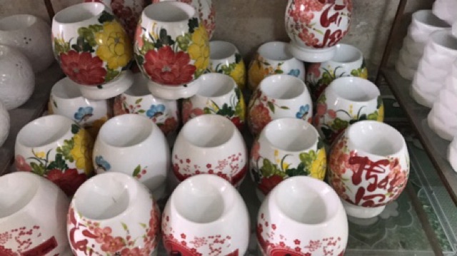 Đèn xông tinh dầu đế gỗ cao 17cm tặng kèm bóng dự phòng