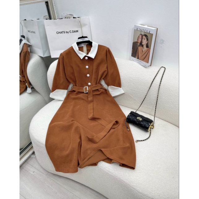 Váy nhung nâu cổ Pitter trắng kèm đai