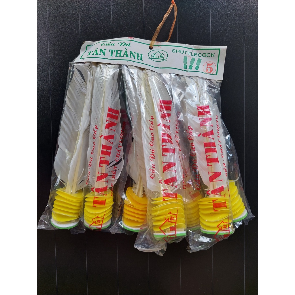 1 quả cầu đá lông gà - Tân Thành