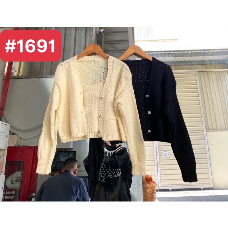 Áo len 2 dây +áo khoác crt len free size lên dáng siêu xinh #aokhoac # hangthudong #aocadigan | BigBuy360 - bigbuy360.vn