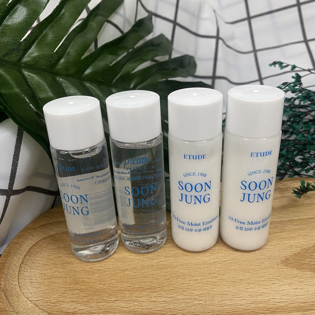 Nước Hoa Hồng Etude House Soon Jung pH 5.5 Relief Toner 25ml