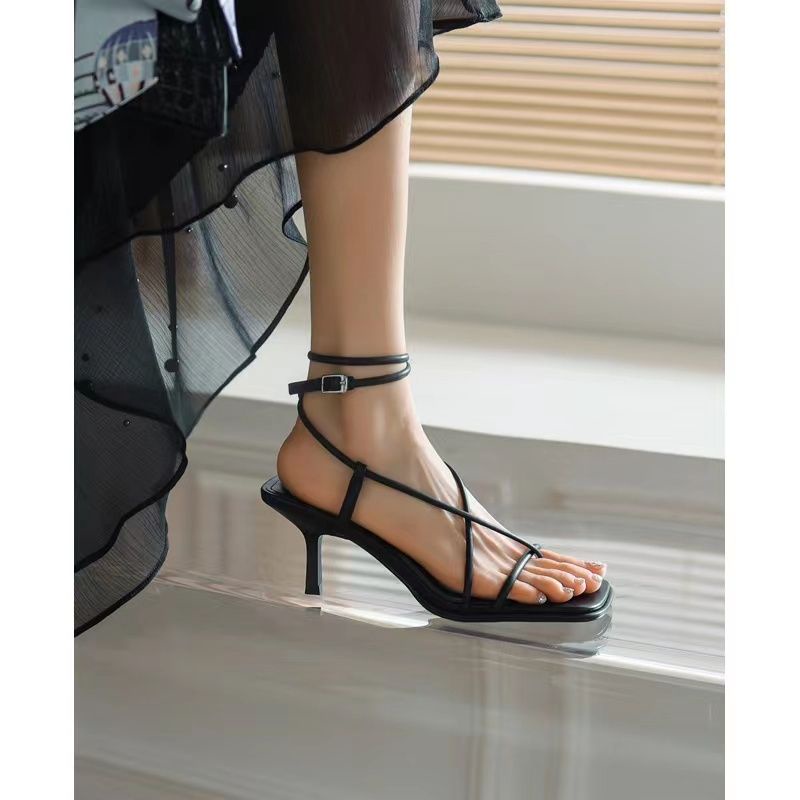 sandnal dây 7p thời trang cực chiến mã v12