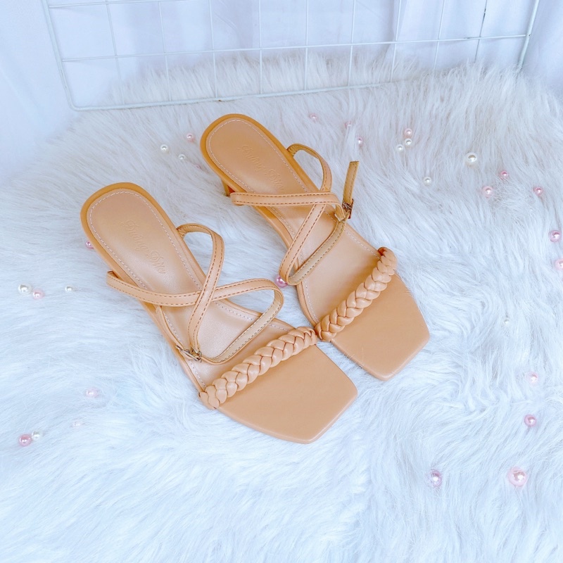 Sandal nữ cao gót thời trang Luhana