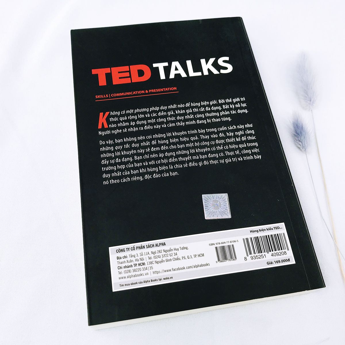 Sách - Hùng Biện Kiểu Ted 1 - TED TALKS: Bí quyết diễn thuyết trước đám đông "chuẩn" TED