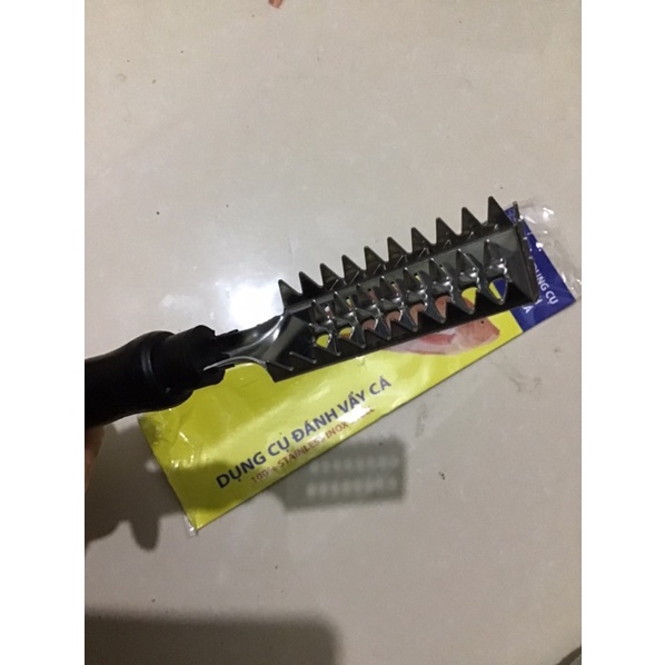 Dụng cụ đánh vảy cá bằng inox - dụng cụ lóc vảy cá