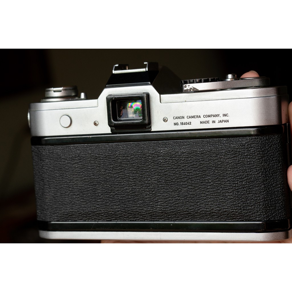 Máy ảnh cổ vintage Canon FT QL kèm lens 50/1.8 hoặc 35mm f3.5