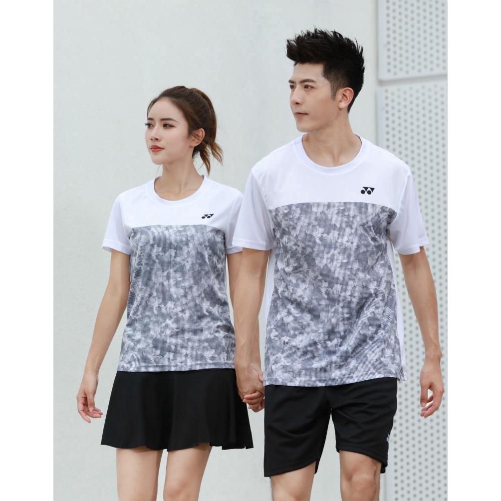 Áo thun kèm quần/váy ngắn hiệu Yonex dùng trong môn cầu lông