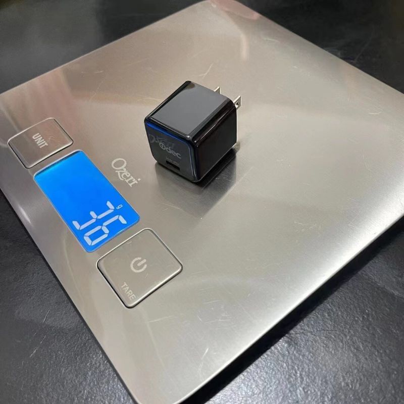 Củ sạc nhanh Odec 20W mini vuông PD Cổng sạc type C cho Iphone,  các thiết bị Android - nhỏ gọn,  hổ trợ nhiều giao thức