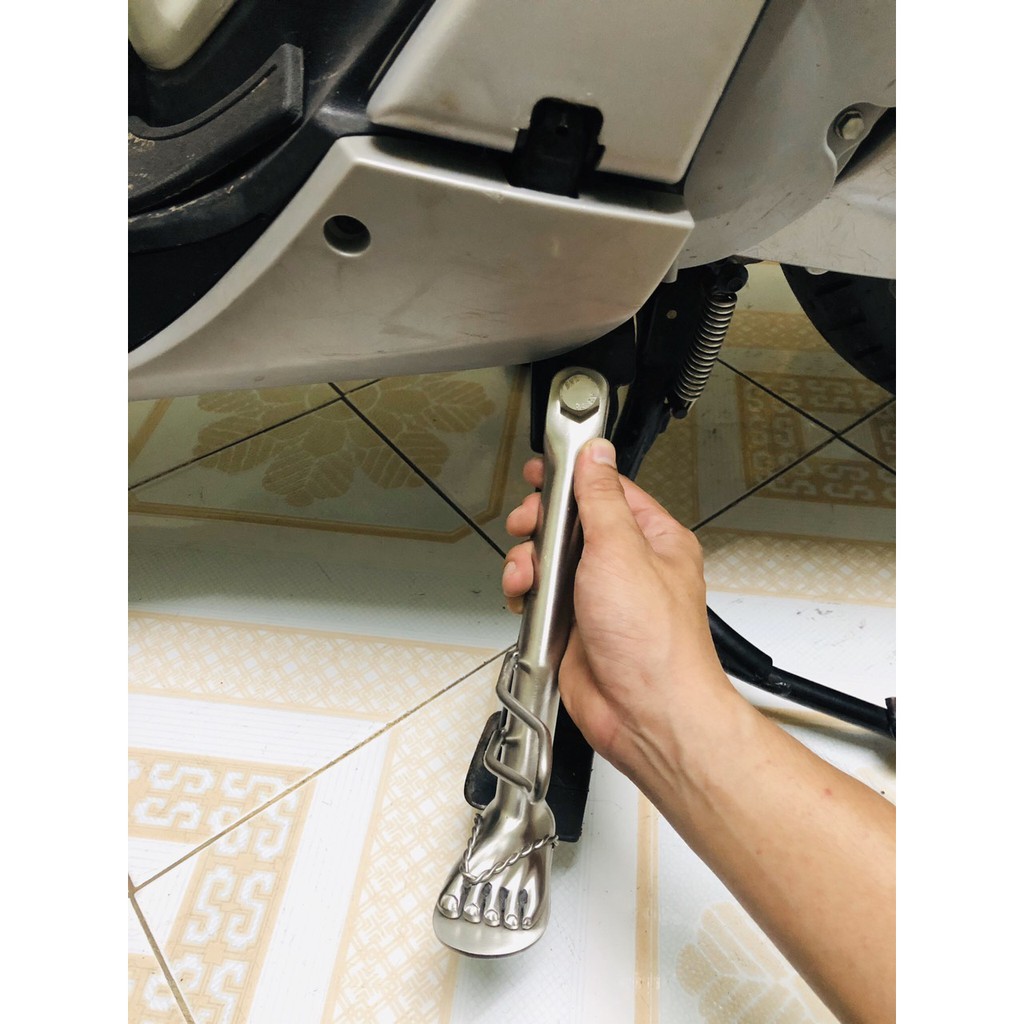 Chân chống inox bàn chân nhé anh em ơi