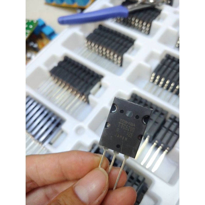 Sò công suất transistor TT A1943 C5200 giá 1 cặp