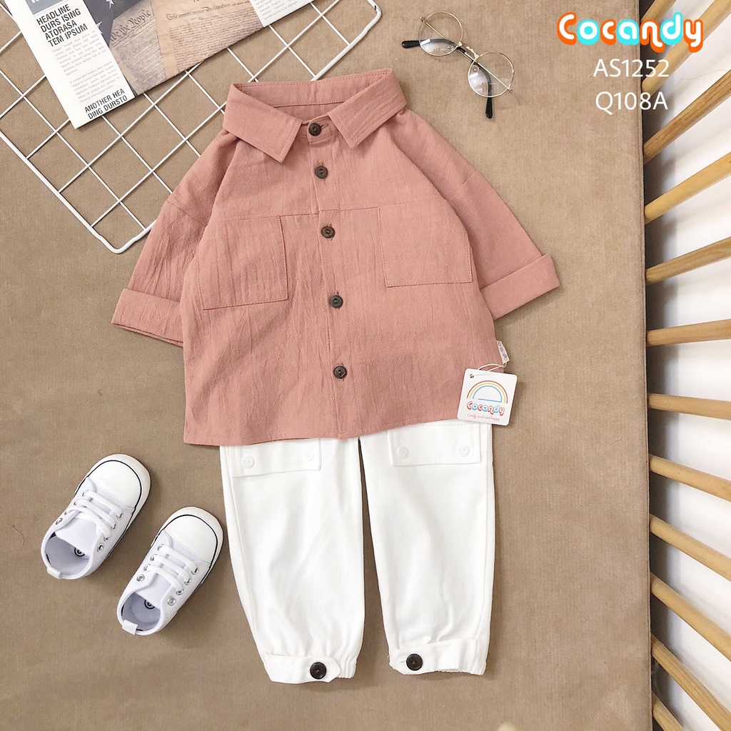 Set đồ cho bé -Áo sơ mi Hồng đất 2 túi và quần kaki trắng dài cho bé của COCANDYmã AS1252, A136A,Q108,Q1032