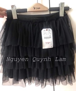 Chân váy ren tầng ngắn