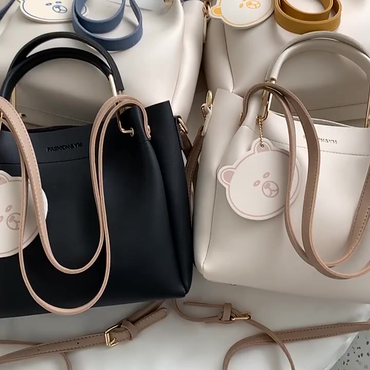 Túi xách nữ đeo vai T20 ST1 công sở cao cấp đẹp đeo chéo kẹp nách, túi da nữ móc treo gấu dễ thương | BigBuy360 - bigbuy360.vn