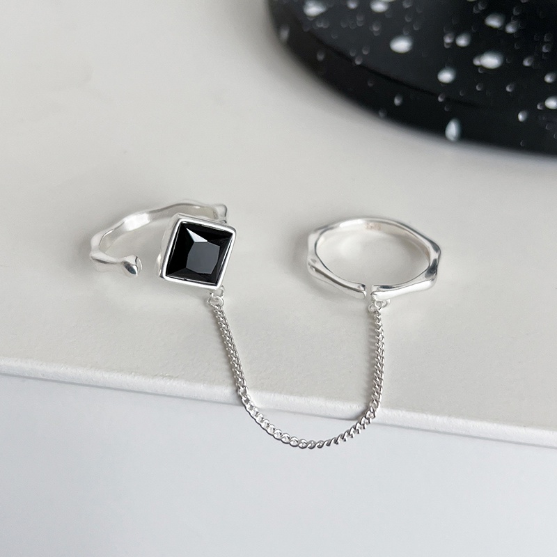 Set Nhẫn Đính Đá Pha Lê Đen Phối Tua Rua Hình Vuông/Trái Tim Thời Trang