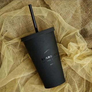 Bình Starbucks đen mờ 16oz