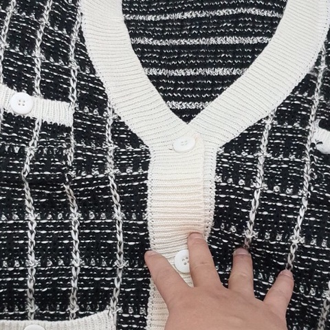 áo cardigan len họa tiết kẻ kim tuyến sang chảnh - Gen J | WebRaoVat - webraovat.net.vn