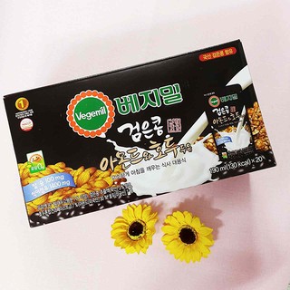 Sữa hạnh nhân óc chó Hàn Quốc thùng 20 gói – Vegemil
