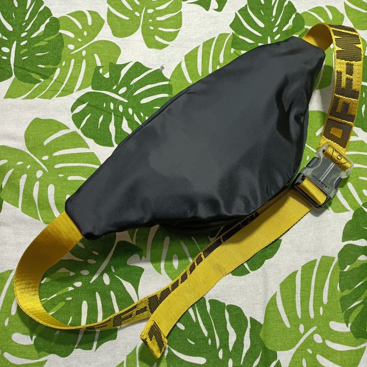 Túi đeo chéo Off White logo-print belt bag ss21 | BigBuy360 - bigbuy360.vn