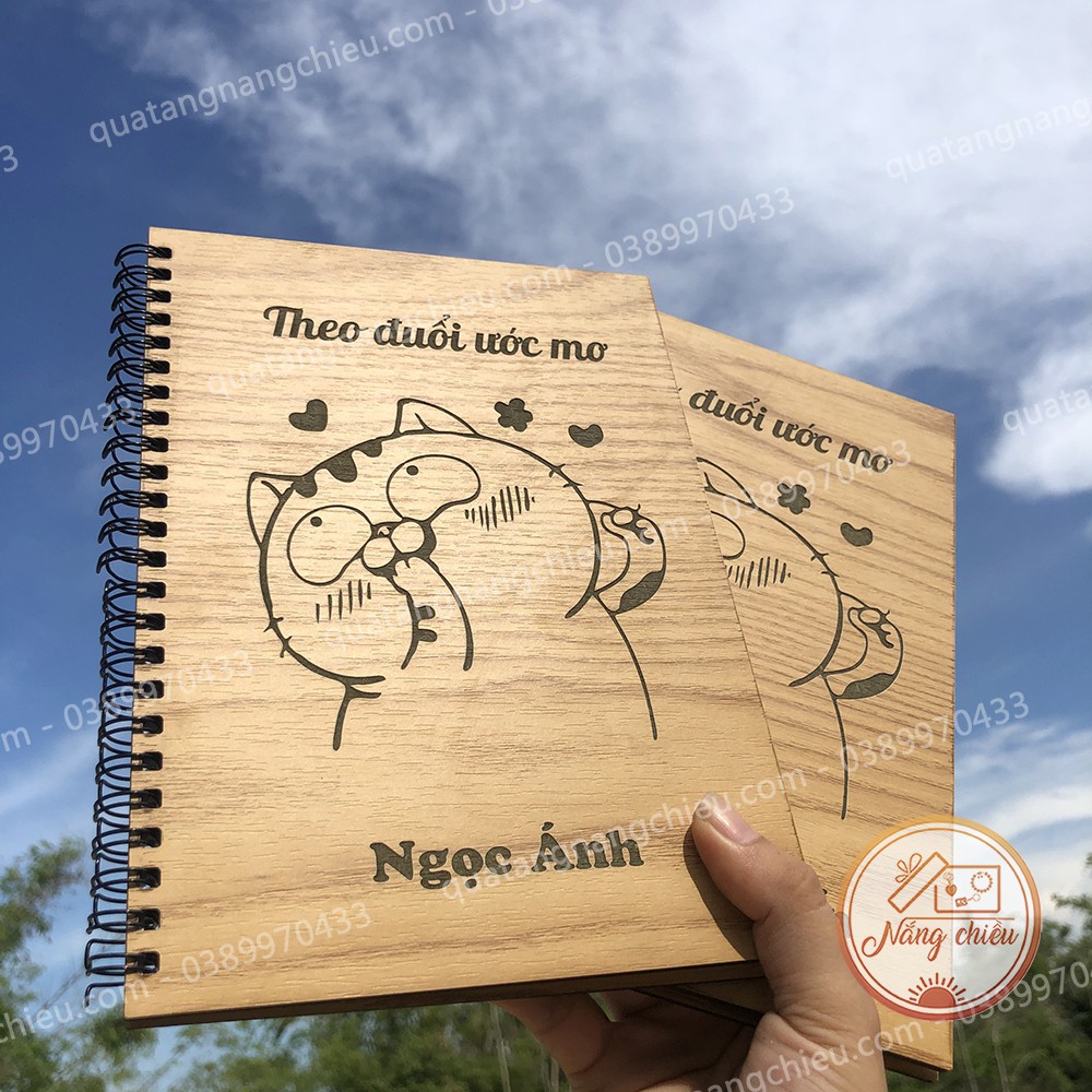 Note Book cá nhân khắc hình Mèo Ami Bụng Bự - Sổ bìa gỗ cứng 2 mặt - Gáy xoắn trẻ trung, năng động