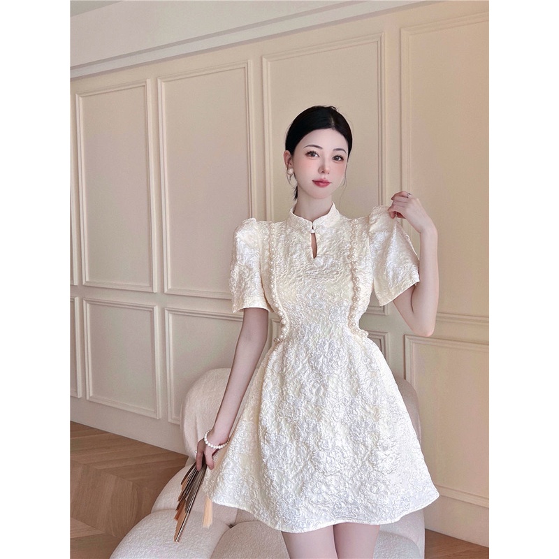 In the summer of 2022, the new popular style, improved temperament, waist-in cheongsam dress, women's dress design, minority short skirt