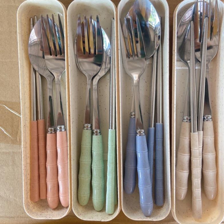 Bộ 3 Món Thìa, Đũa, Dĩa Lúa Mạch Chất Liệu Inox 304 đặc biệt tiện lợi khi mang cơm văn phòng