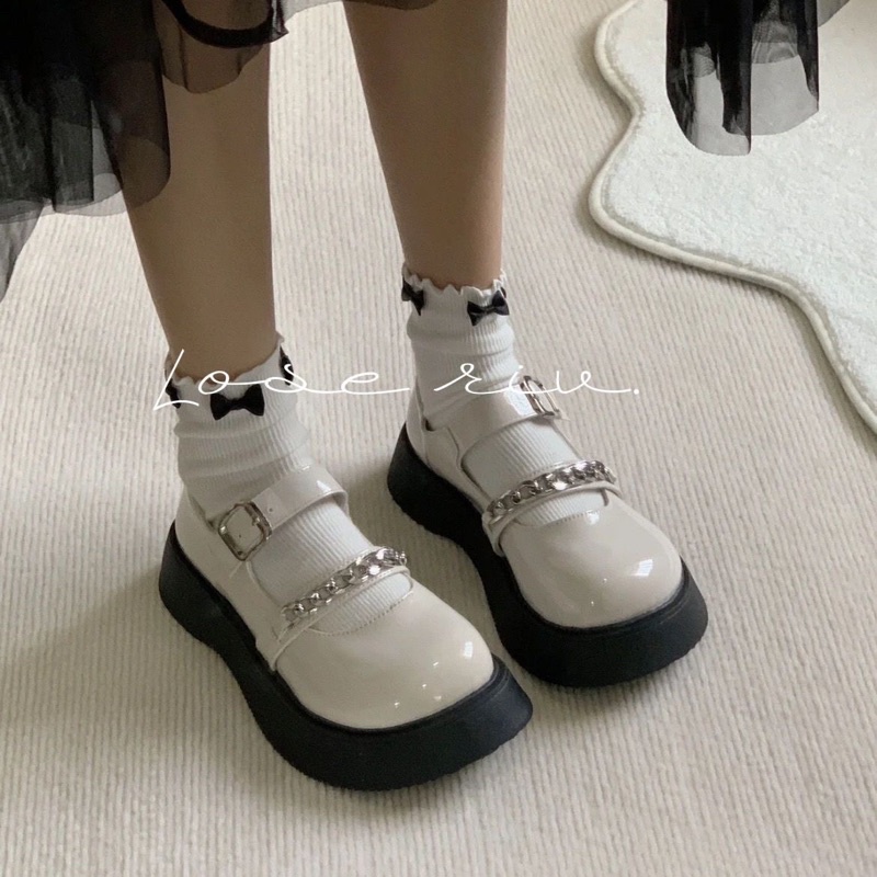 Giày nữ Lolita giày búp bê nữ da bóng phối quai xích cá tính