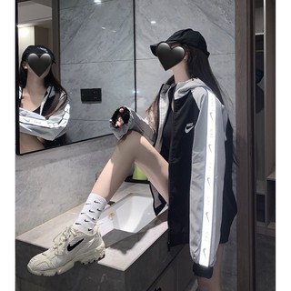 Áo khoác nữ Nike Reflective Ribbon Jacket mới