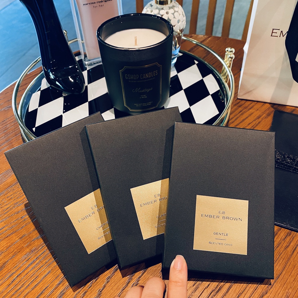 Scented Card - Sáp Thơm Ember Brown với 3 mùi hương nước hoa siêu đỉnh, nhỏ gọn tiện dùng ở mọi nơi