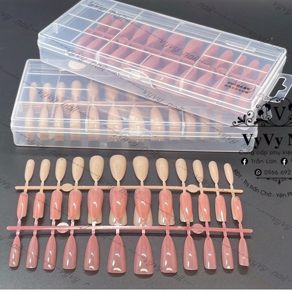 Móng giả, móng úp màu thạch