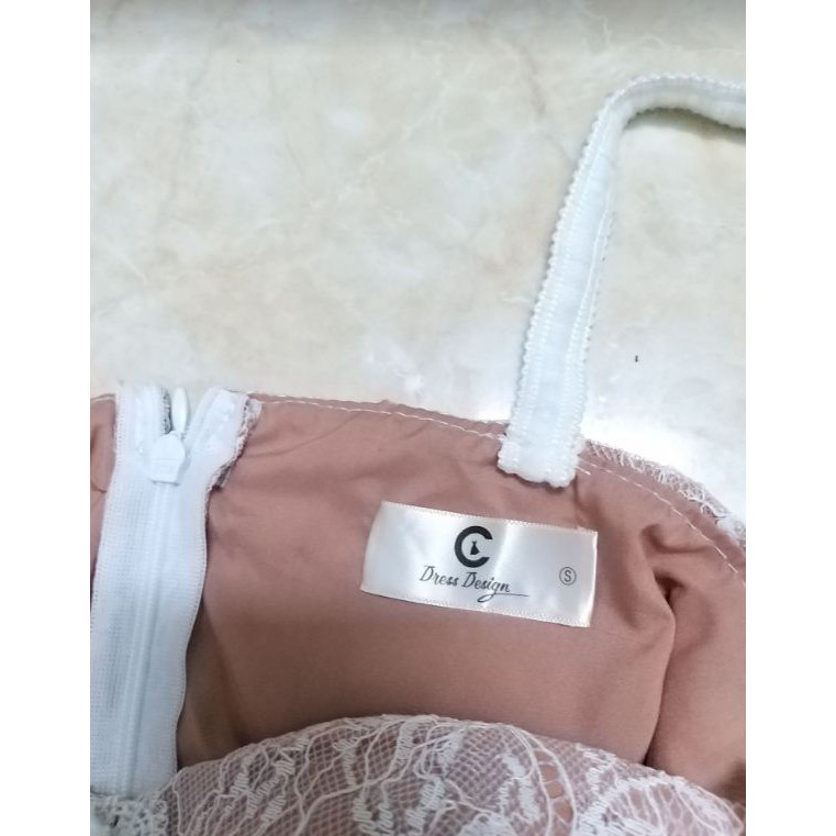 Váy ren trắng Dress Design, size S