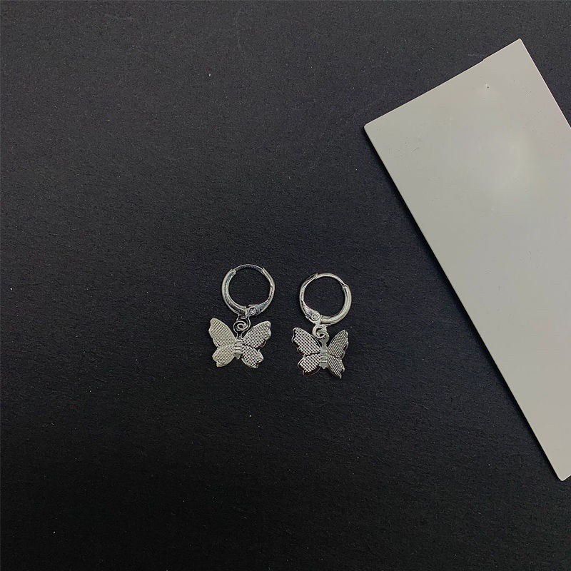 Khuyên Tai Hình Bướm Mini Dễ Thương Phong Cách Cổ Điển Đơn Giản Cho Nữ