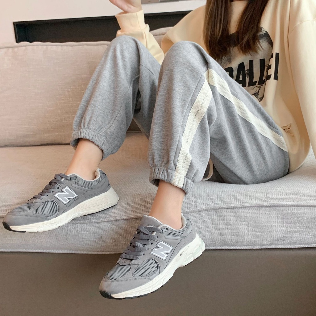 Quần jogger nữ vải trơn da cá bo gấu, quần ống thể thao nữ kẻ sọc 2 bên phong cách