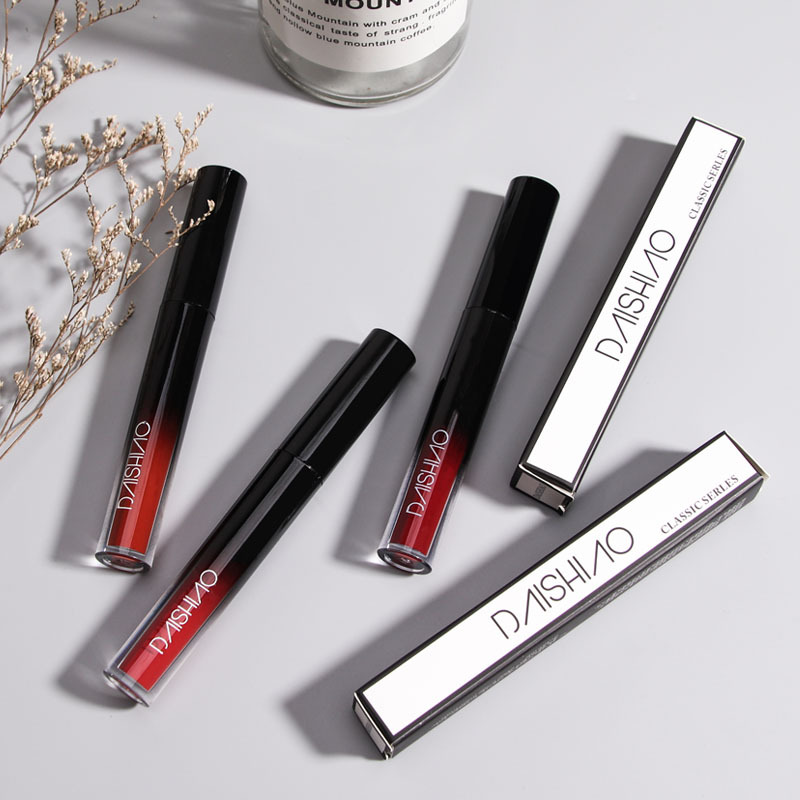 Son bóng dưỡng ẩm môi lâu trôi đẹp mắt