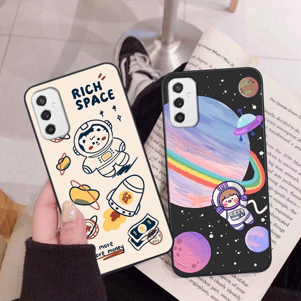 Ốp Samsung M52 5G in hình vũ trụ, phi hành gia bầu trời cute dễ thương