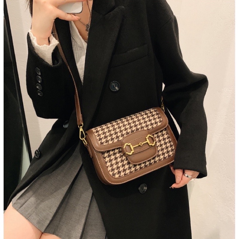 Túi Xách Nữ - Túi Đeo Chéo Khóa Gài Phong Cách Trẻ Trung Thời Thượng | TXM01