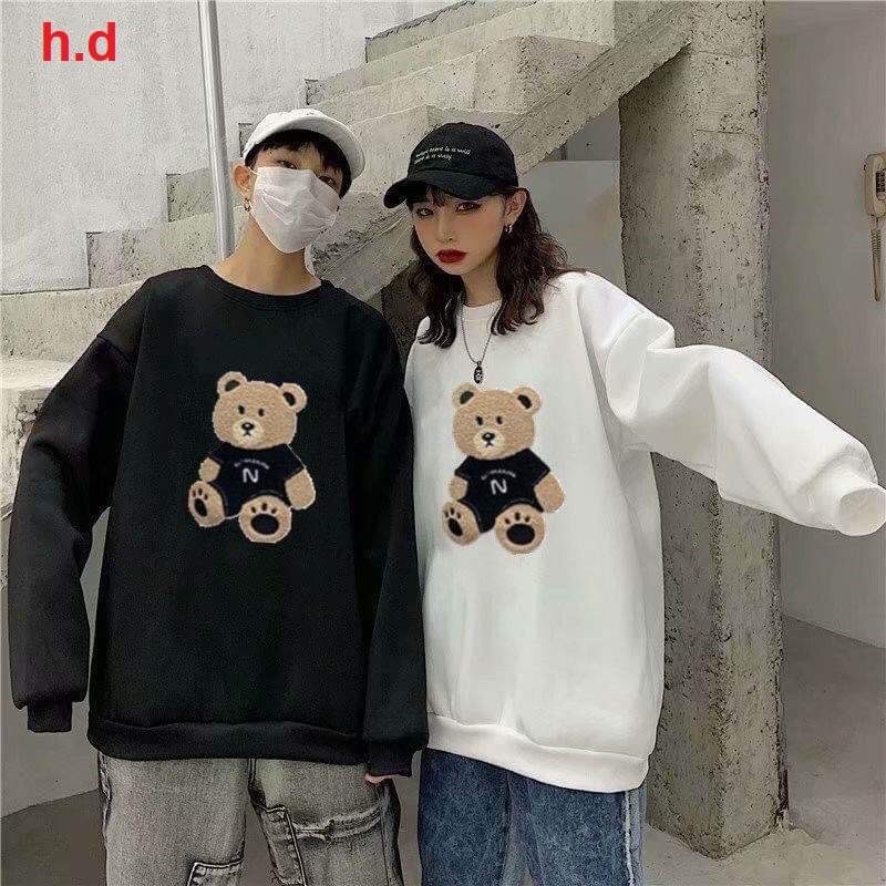 Áo Sweater cổ tròn Gấu Đen, Đỏ form rộng UlzzangChất nỉ cotton đẹp Không Bai xù⚡️Áo mùa đông ấm áp Unisex nam nữ