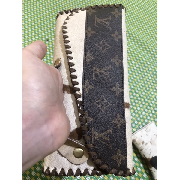 Sét cluth ví móc khoá Lv hàng si tuyển