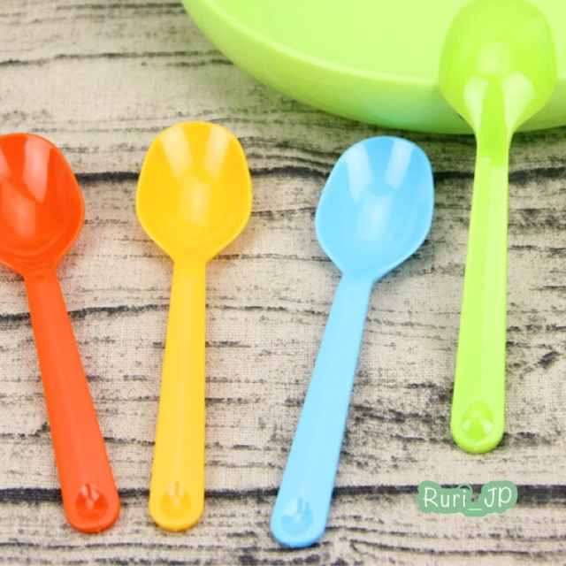 Set 4 bộ muỗng (thìa), dĩa (nĩa) kèm hộp INOMATA NHẬT BẢN màu sắc nhựa an toàn cho bé văn phòng