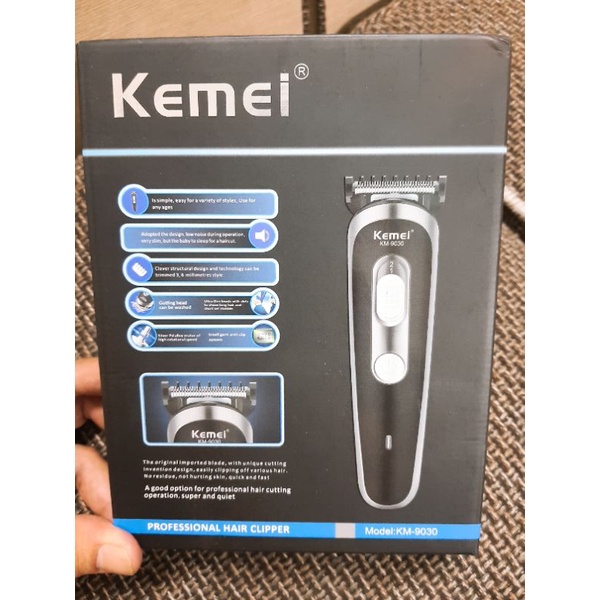 tông đơ Kemei 9030 chạy êm.