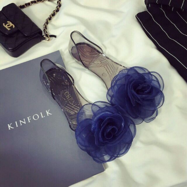 Giày nhựa hoa hồng | BigBuy360 - bigbuy360.vn