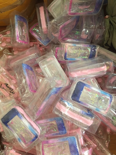 Hộp bút nhũ phát sáng